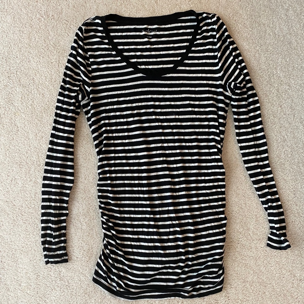Maternity long sleeve shirt